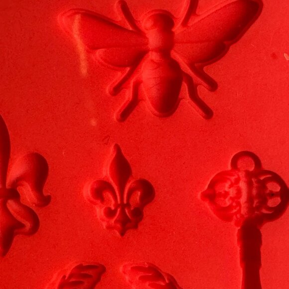 Silicone Mold Resin Clay Mod Podge Royal Icons Bee Key Laurel Leaf Gift 23893 - Picture 9 of 9